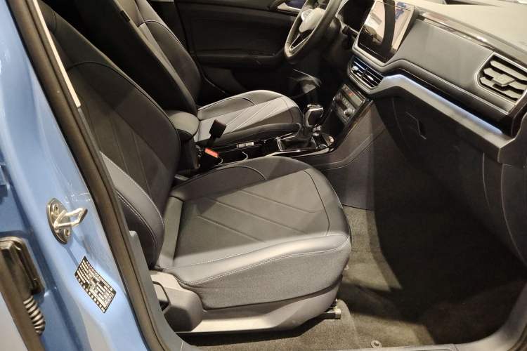 Used Volkswagen Tharu 2025 NewRui 300TSI Prestige Edition
