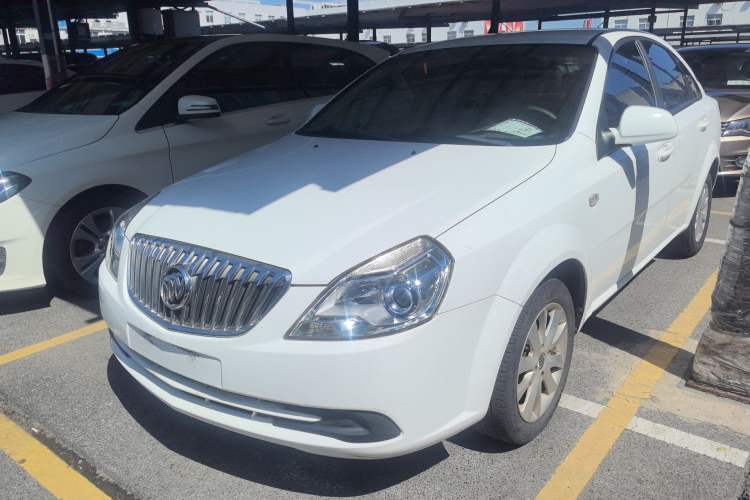 Used Buick Excelle 2015 1.5L Automatic Classic Model

