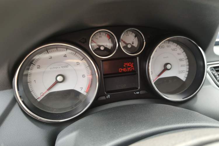 Used Peugeot 308 2014 Enjoy Edition Classic 1.6L Automatic Premium Model
