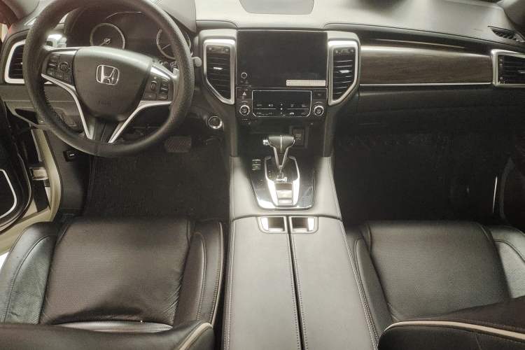 Used Honda UR-V 2017 240TURBO Two-Wheel Drive Luxury Edition China V