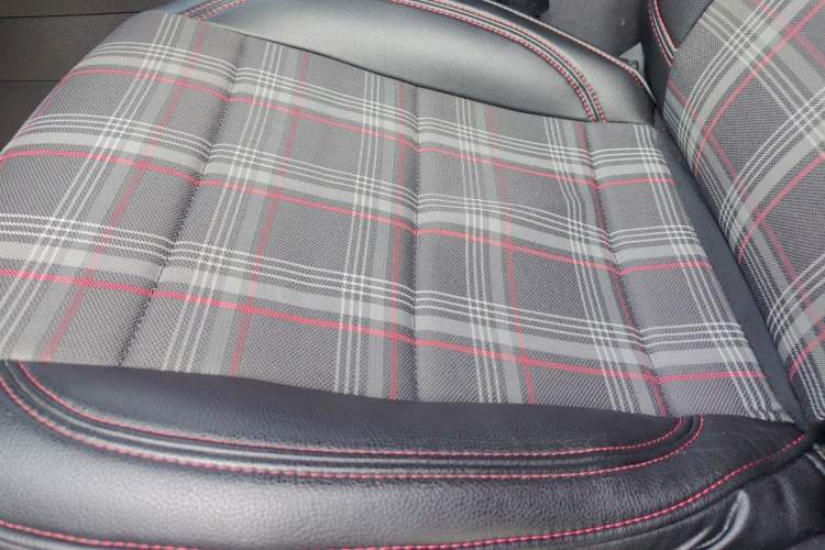 Used Volkswagen Golf 2016 1.6L Manual Fashion Edition