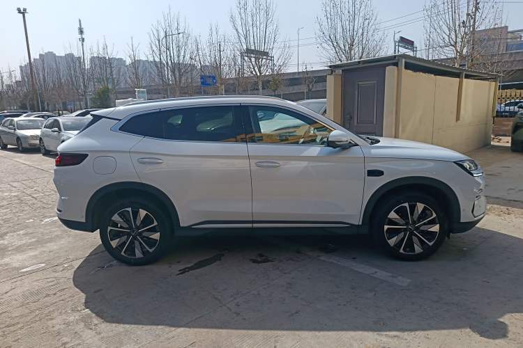 Used BYD Song PLUS New Energy 2025 DM-i Intelligent Driving 112KM Prestige Model

