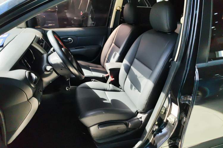 Used Nissan Livina 2013 1.6XE CVT Comfort Edition
