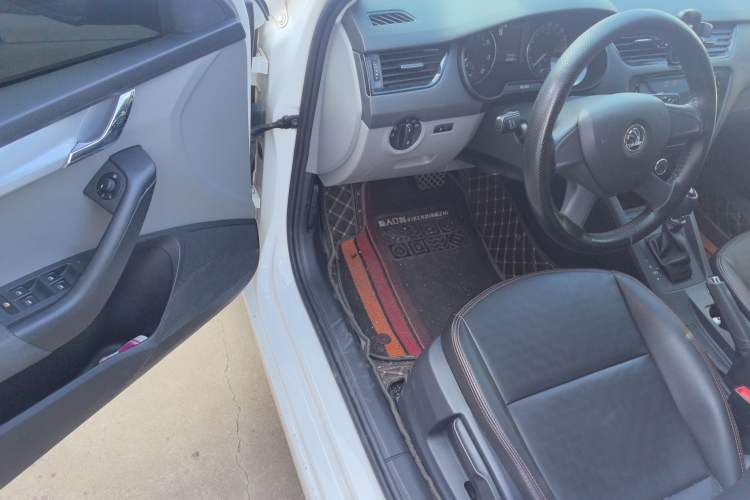 Used Skoda Octavia 2015 1.6L Automatic Eado Edition