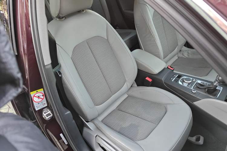 Used Audi A3 2018 30th Anniversary Edition Sportback 35 TFSI Fashion Model
