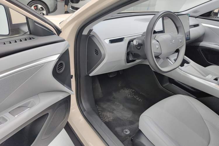 Used XPeng MONA M03 2024 620 with Ultra-Long Range
