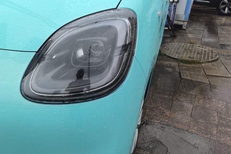 Used Wuling Hongguang MINIEV 2025 Four-Door Version Advanced Edition
