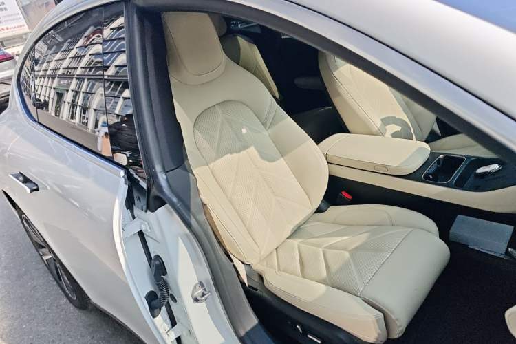 Used Nio ET5 2025 75 kWh