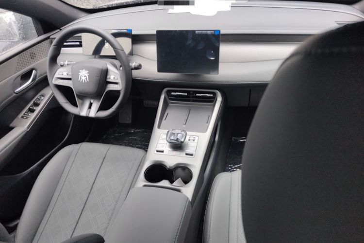 Used BYD Qin PLUS 2025 DM-i Smart Drive 55KM Leading Model
