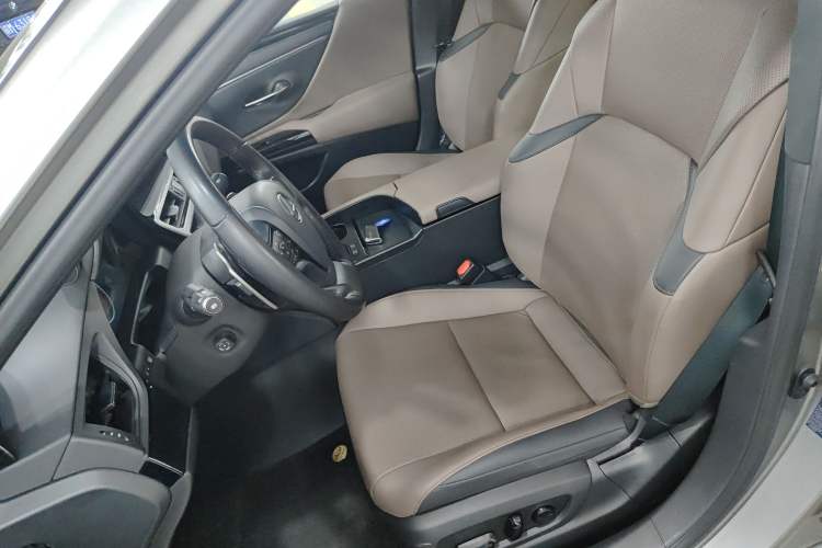 Used Lexus ES 2023 200 Excellence Edition