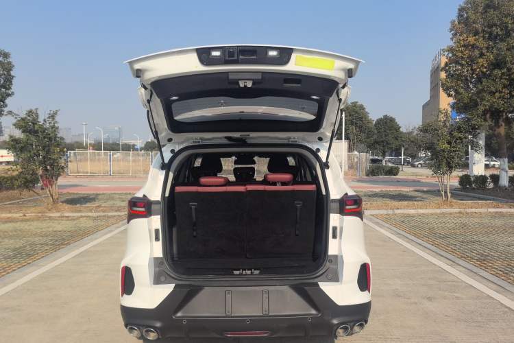 Used JETOUR X70 2023 1.5T DCT Overpass PRO+ Edition 7 Seats
