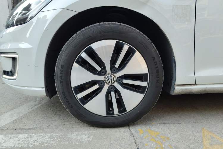 Used Volkswagen Golf Pure Electric 2020 Chari