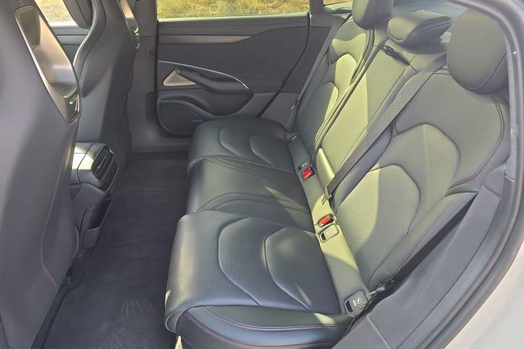 Used  SU7 2024 Rear-Drive Long-Range Intelligent Driving Version