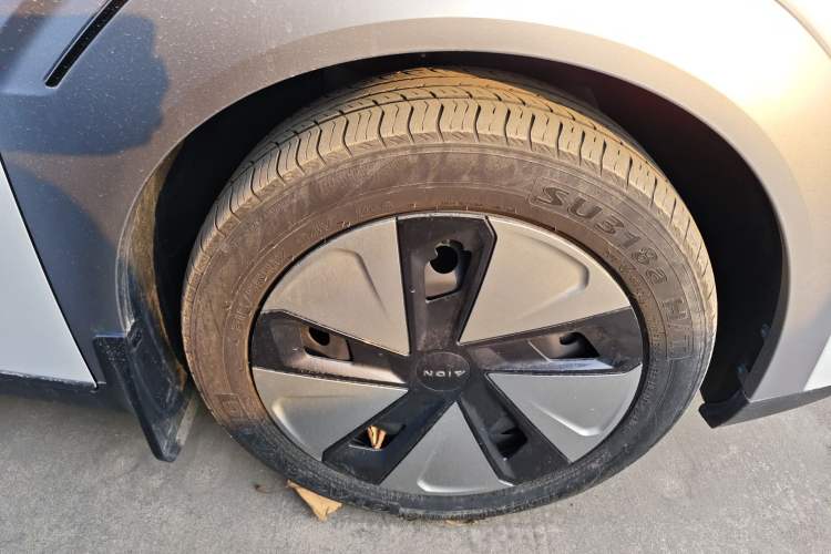 Used AION Y 2023 Younger
