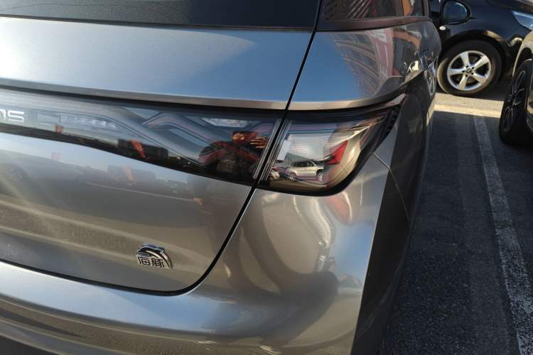 Used BYD Dolphin 2021 405 km Fashion Edition
