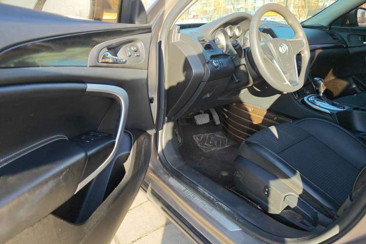 Used Buick Regal 2015 1.6T Leading Technology Model
