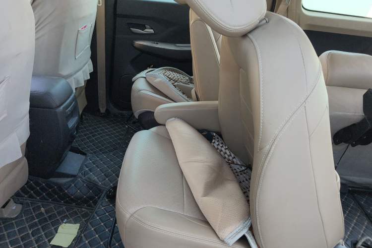 Used Wuling Hongguang 2019 1.5L S Comfort Edition China VI LAR
