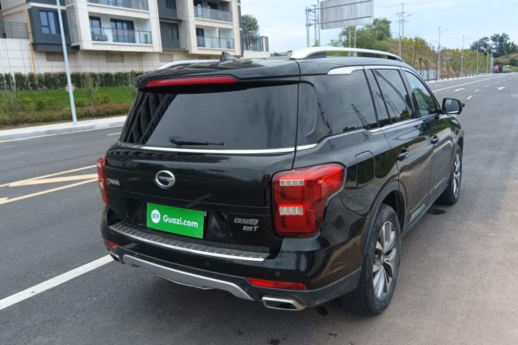 Used GAC Trumpchi GS8 2017 320T Two-Wheel Drive Luxury Smart Connectivity Version (7 Seats)