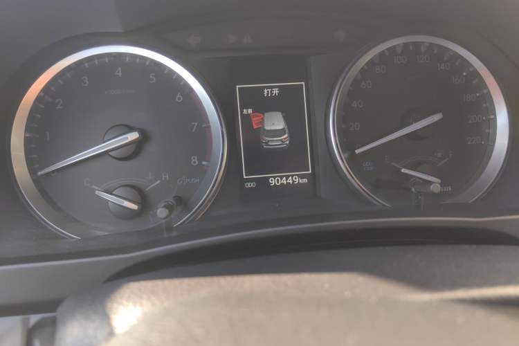 Used Toyota Highlander 2018 2.0T Four-Wheel Drive Prestige Version 7 Seats China VI Standard