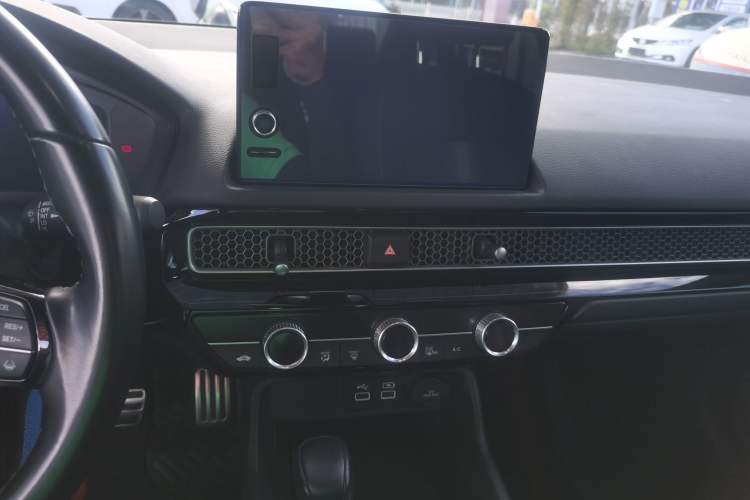 Used Honda Civic 2022 240TURBO CVT Dynamic Edition
