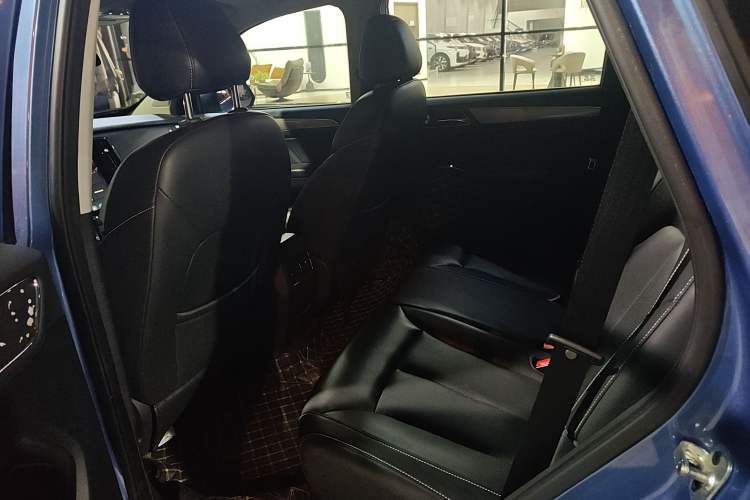 Used Roewe RX5 2018 20T Two-Wheel Drive Automatic Internet Smart Edition