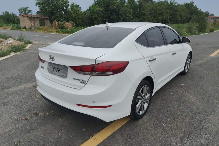 Used Hyundai Elantra 2016 1.6L Automatic ZhiXuan – Elite Version
