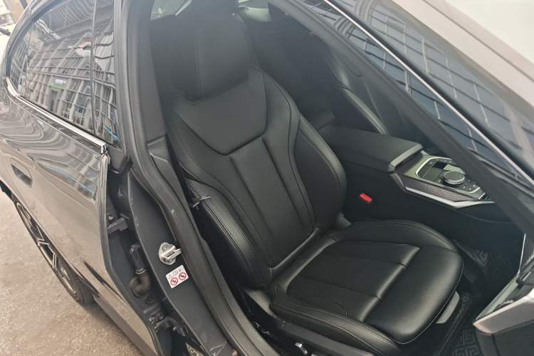 Used BMW i4 2022 eDrive40
