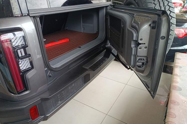 Used Beijing Auto BJ40 2024 2.0T All-New Blade Hero Edition Climber
