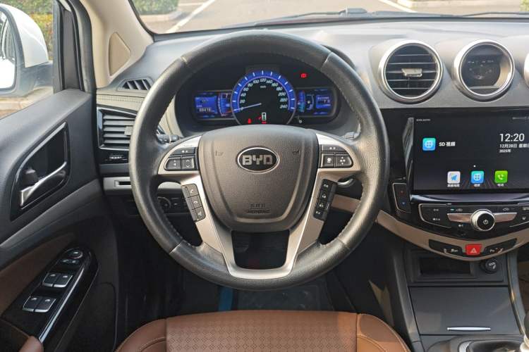 Used BYD S7 2017 1.5T Manual Luxury Model
