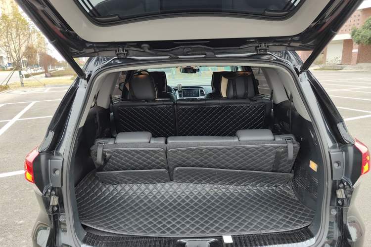 Used Toyota Highlander 2021 2.0T Four-Wheel Drive Prestige Version 7 Seats