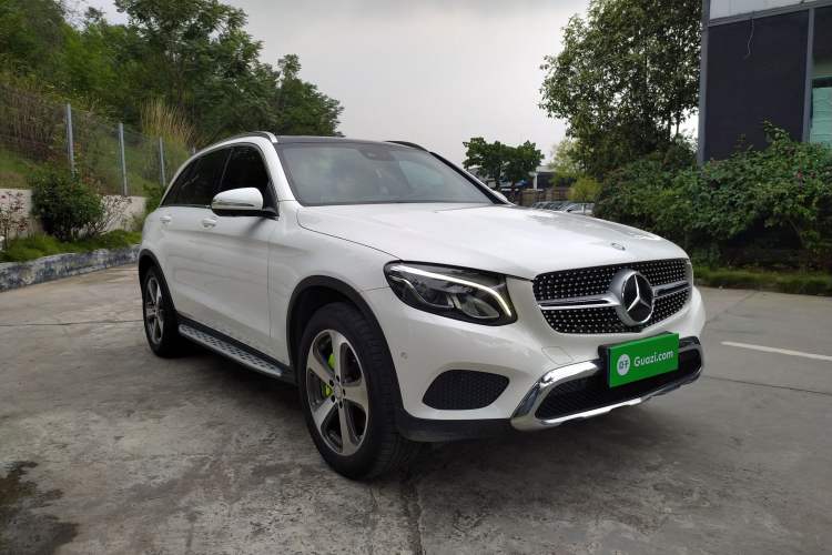 Used Mercedes-Benz GLC 2016 GLC 260 4MATIC Luxury Model
