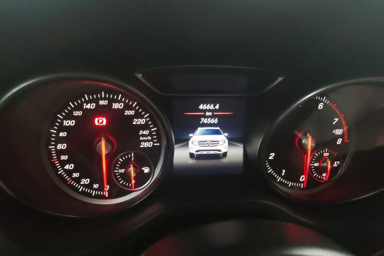 Used Mercedes-Benz GLA 2017 GLA 200 Fashion Model