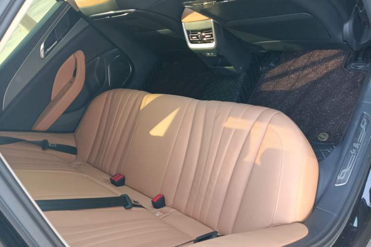 Used Hongqi H5 2023 2.0T Automatic Smart Connect Flagship Edition