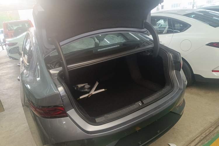 Used BYD Qin PLUS 2025 DM-i Smart Drive 55KM Leading Model
