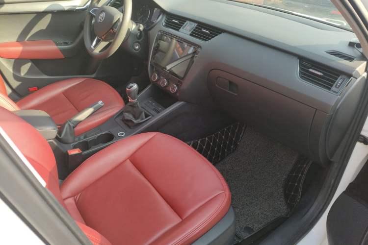 Used Skoda Octavia 2020 1.5L Manual Standard Edition