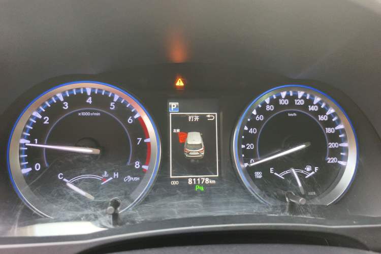 Used Toyota Highlander 2018 2.0T Four-Wheel Drive Luxury Version 7 Seats China VI Standard
