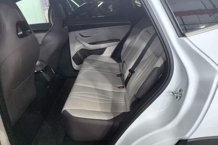 Used BYD Song PLUS New Energy 2025 EV 520km Luxury Version
