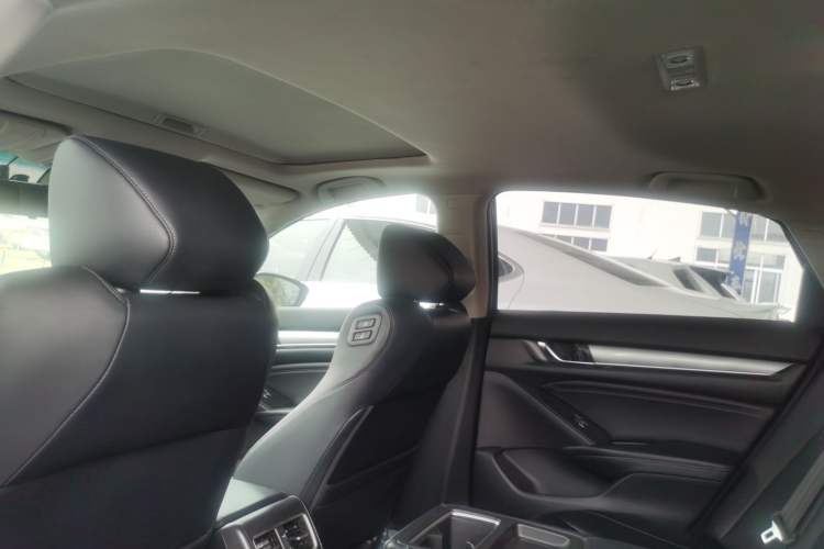 Used Honda Accord 2018 Rui Hybrid 2.0L Rui Ling Edition China VI
