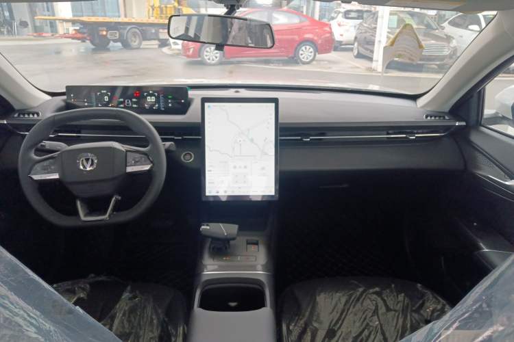 Used Changan Eado 2025 Blue Whale 1.5T 500Bar Prestige Model
