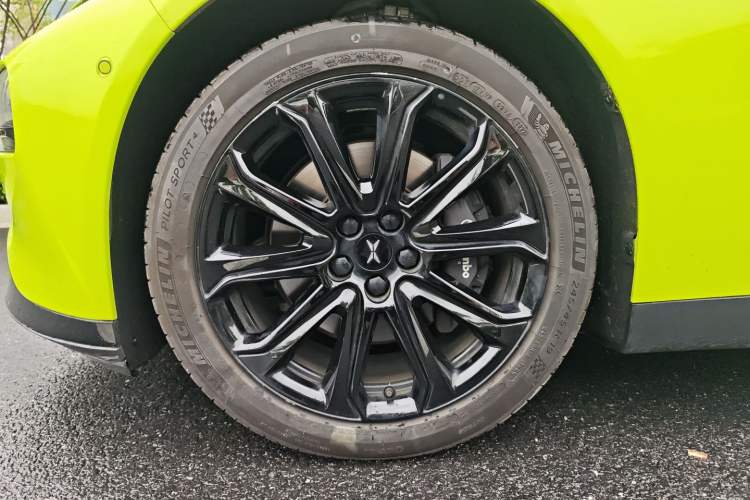 Used XPeng P7 2022 670E+ Pengyi Edition
