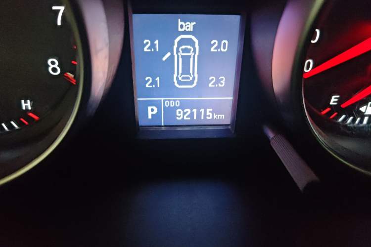 Used Haval H6 2016 Upgraded Model 1.5T Automatic Two-Wheel Drive Elite Version
