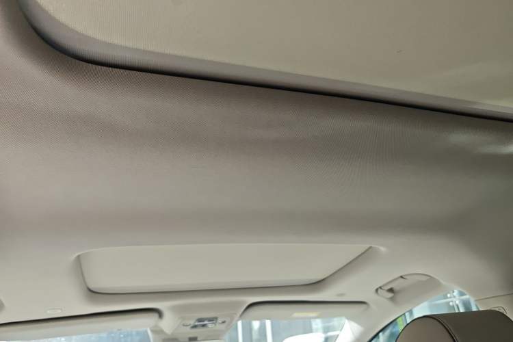 Used Denza D9 2022 DM-i 970 Four-Wheel Drive Prestige Model
