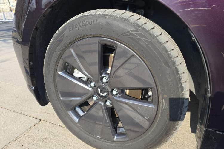 Used Wuling Xingguang 2023 70 Standard Edition
