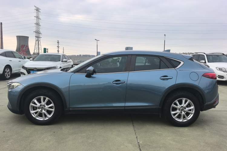 Used Mazda CX-4 2016 2.0L Automatic 2WD Blue Sky Luxury Edition
