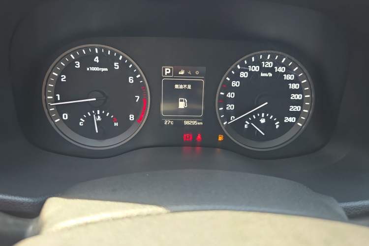 Used Hyundai Tucson 2015 1.6T Dual-Clutch Two-Wheel-Drive Smart Model
