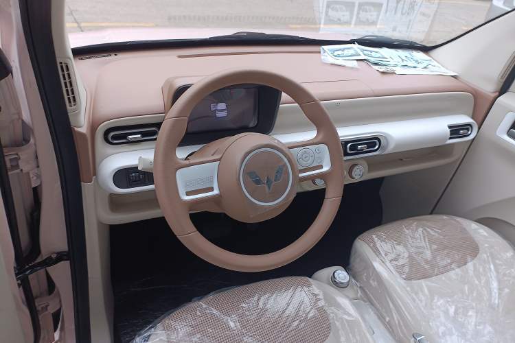 Used Wuling Hongguang MINIEV 2024 3rd Generation 215km Youth Edition
