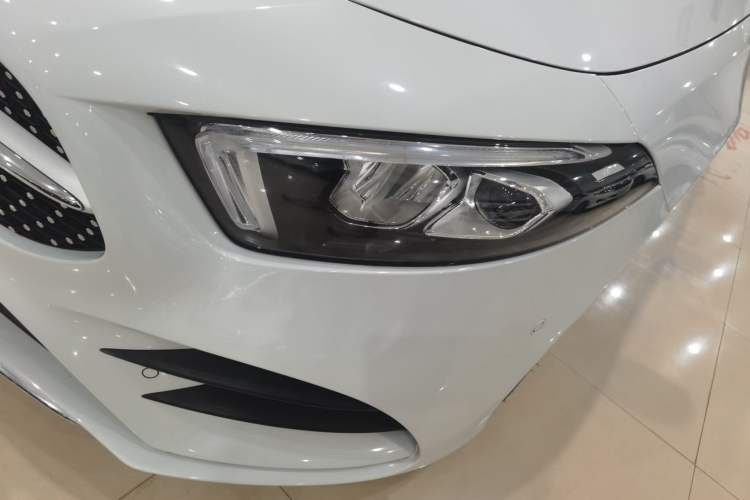 Used Mercedes-Benz A-Class 2021 A 200 L Sport Sedan Fashion Model
