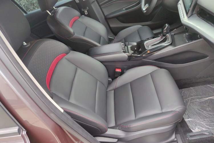 Used MG 5 2022 180 DVVT CVT Youth Style Edition
