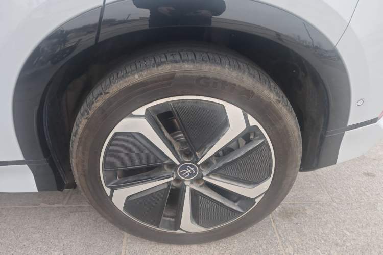 Used BYD Song L EV 2025 Intelligent Driving Version 662 km LiDAR Excellence Edition
