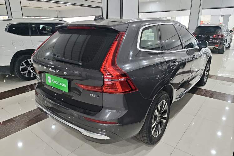Used Volvo XC60 2024 B5 4x4 Smart Luxury Edition
